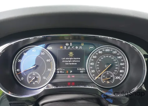 2018 Bentley Bentayga Activity Edition/Black Edition/Mulliner/Onyx Edition/W12 z USA, uszkodzony, nr VIN SJAAC4ZV5JC019453